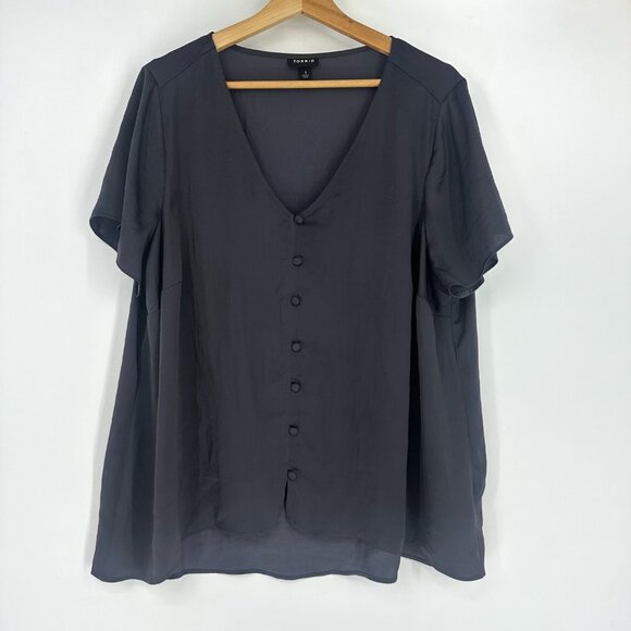 Torrid Plus Size Gray Silky Charmeuse Button-up V-neck Top Blouse Size 1X - Picture 3 of 8